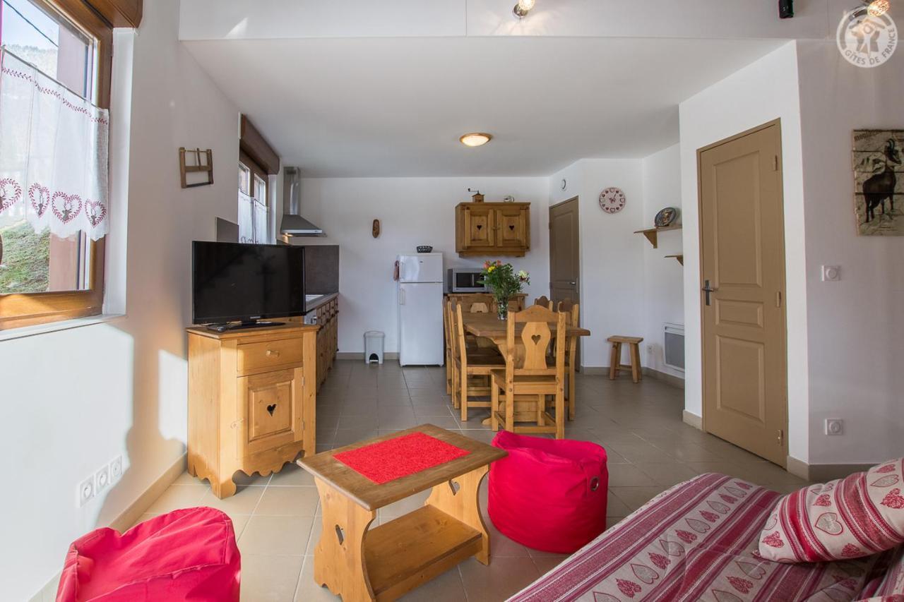 Gites De La Bresse Saint-Georges-Des-Hurtieres Esterno foto