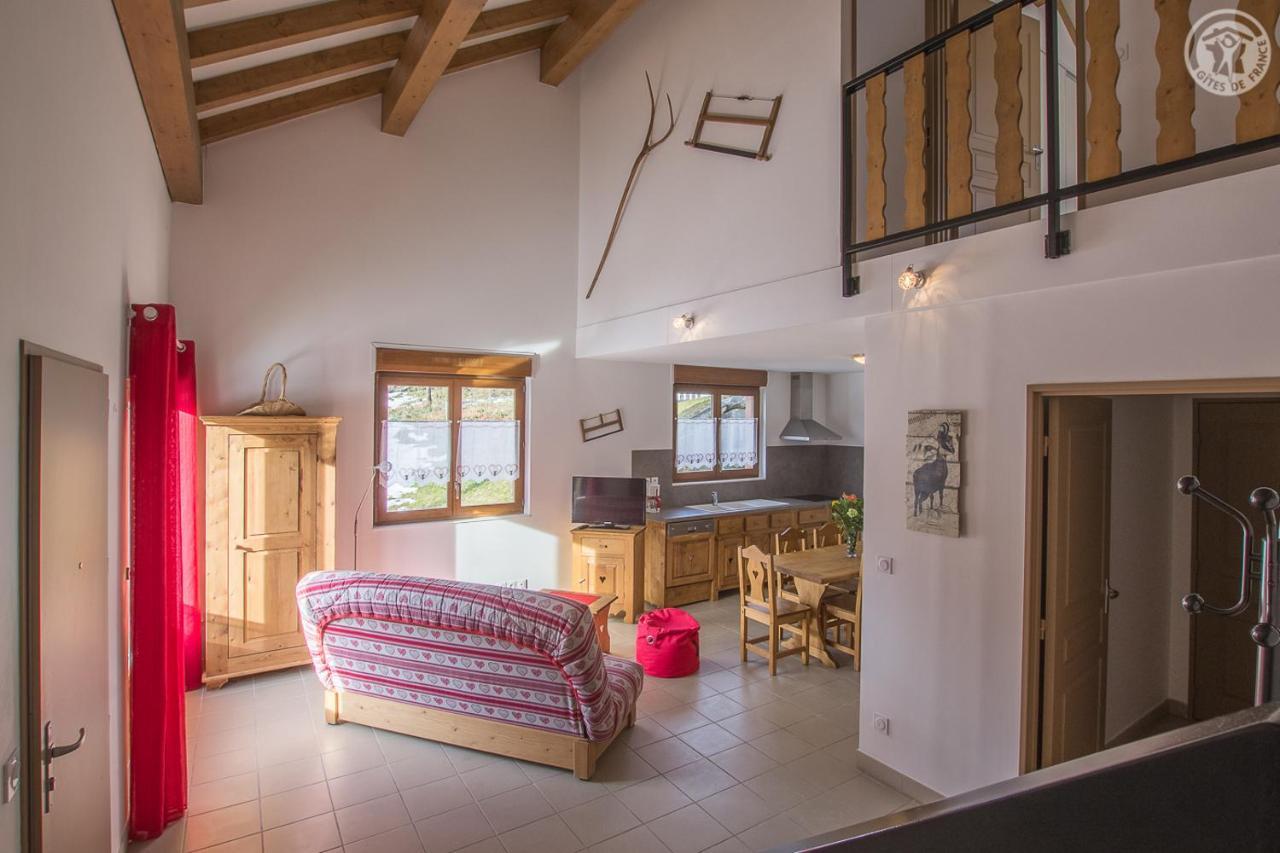 Gites De La Bresse Saint-Georges-Des-Hurtieres Esterno foto