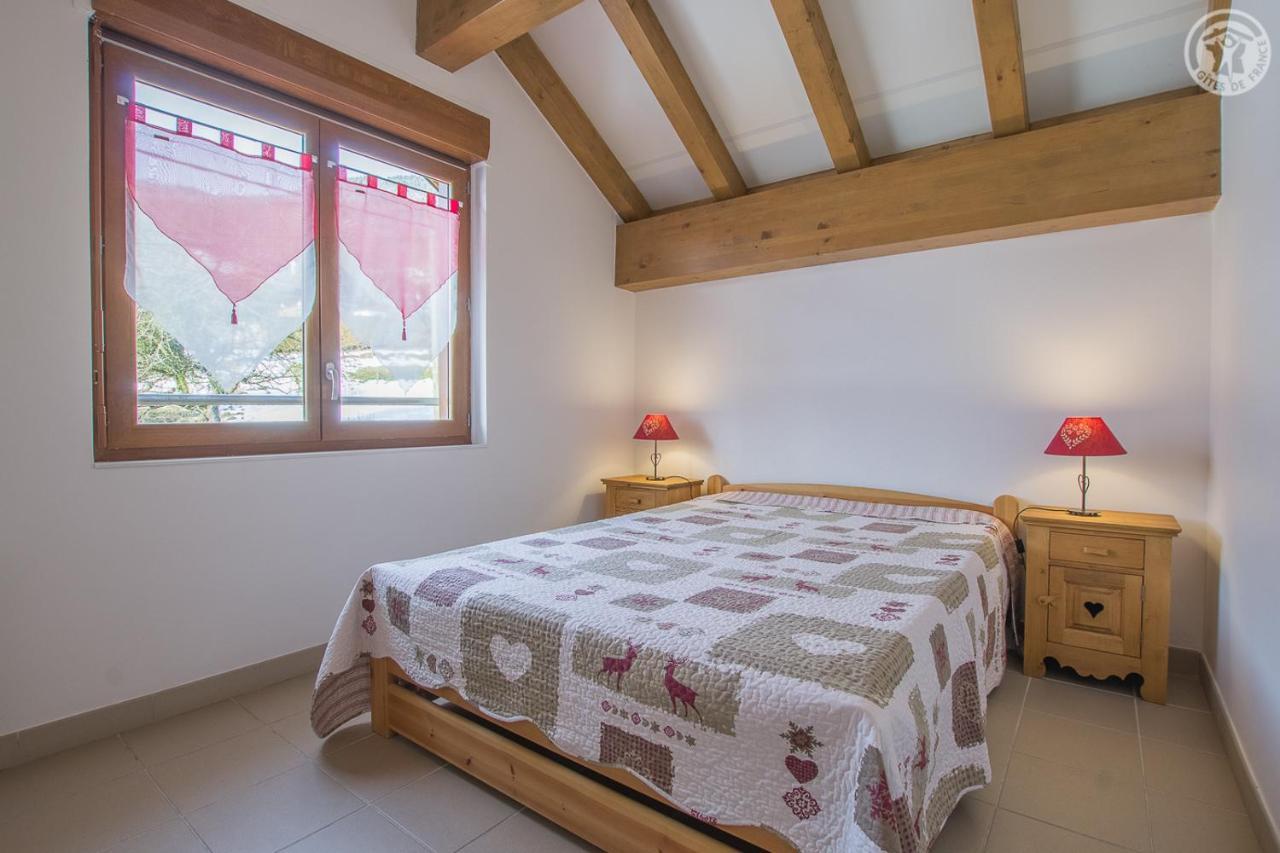 Gites De La Bresse Saint-Georges-Des-Hurtieres Esterno foto